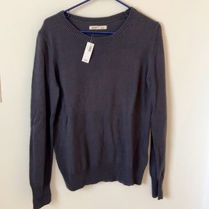 Old Navy. Crew neck sweater. Large.